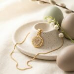 divayra 18k Gold Plated Circle With Zirconia Heart Necklace