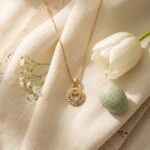 divayra 18k Gold Plated Circle With Zirconia Heart Necklace