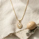 Pear Shape Pearl Gold Pendant Necklace - Image 4